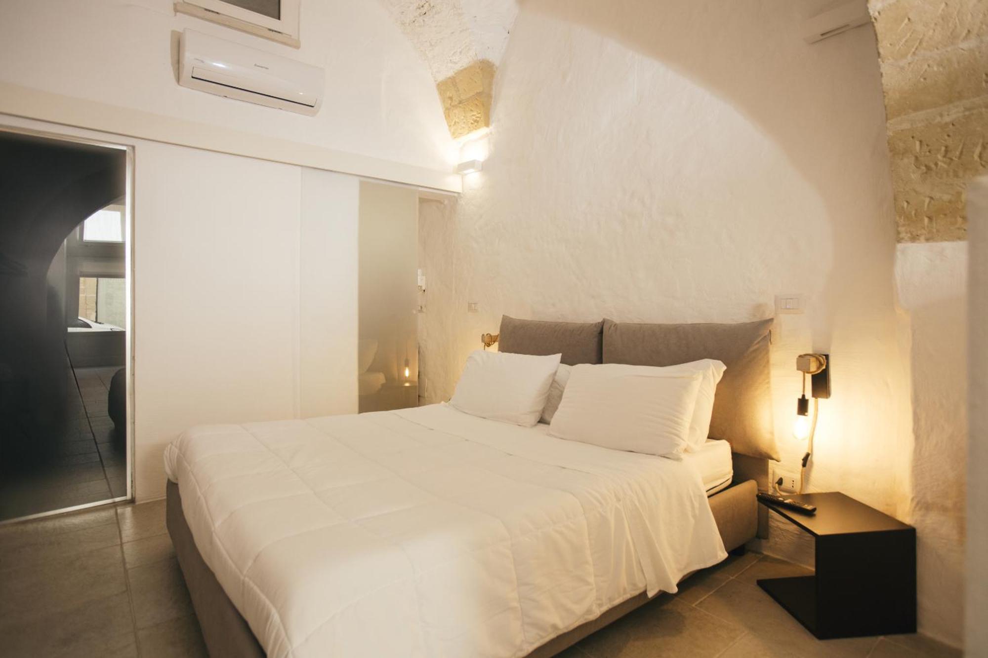 Mediterranee Suite Лечче Екстер'єр фото