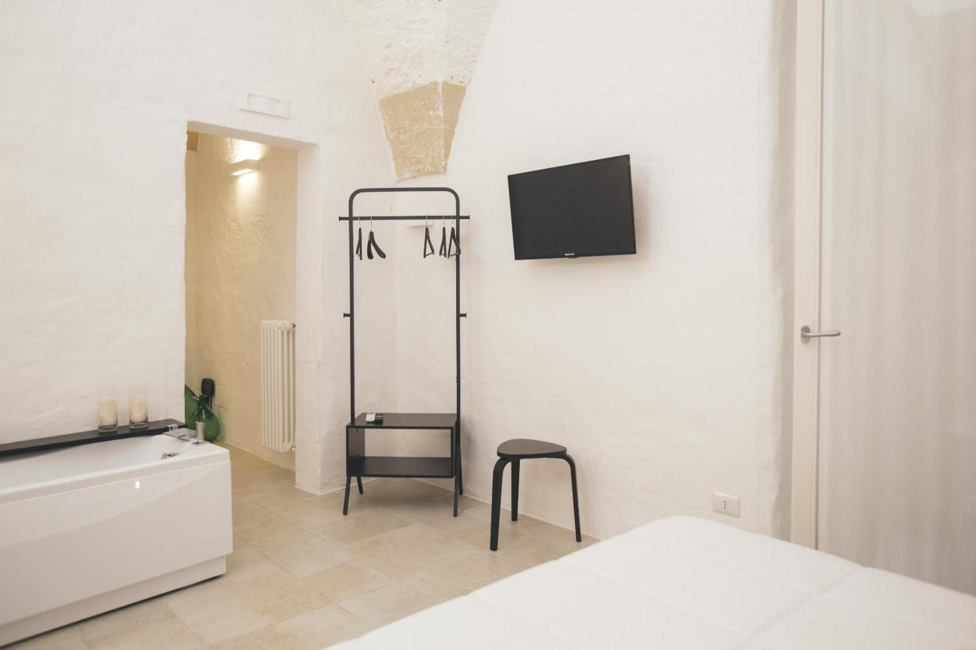 Mediterranee Suite Лечче Екстер'єр фото