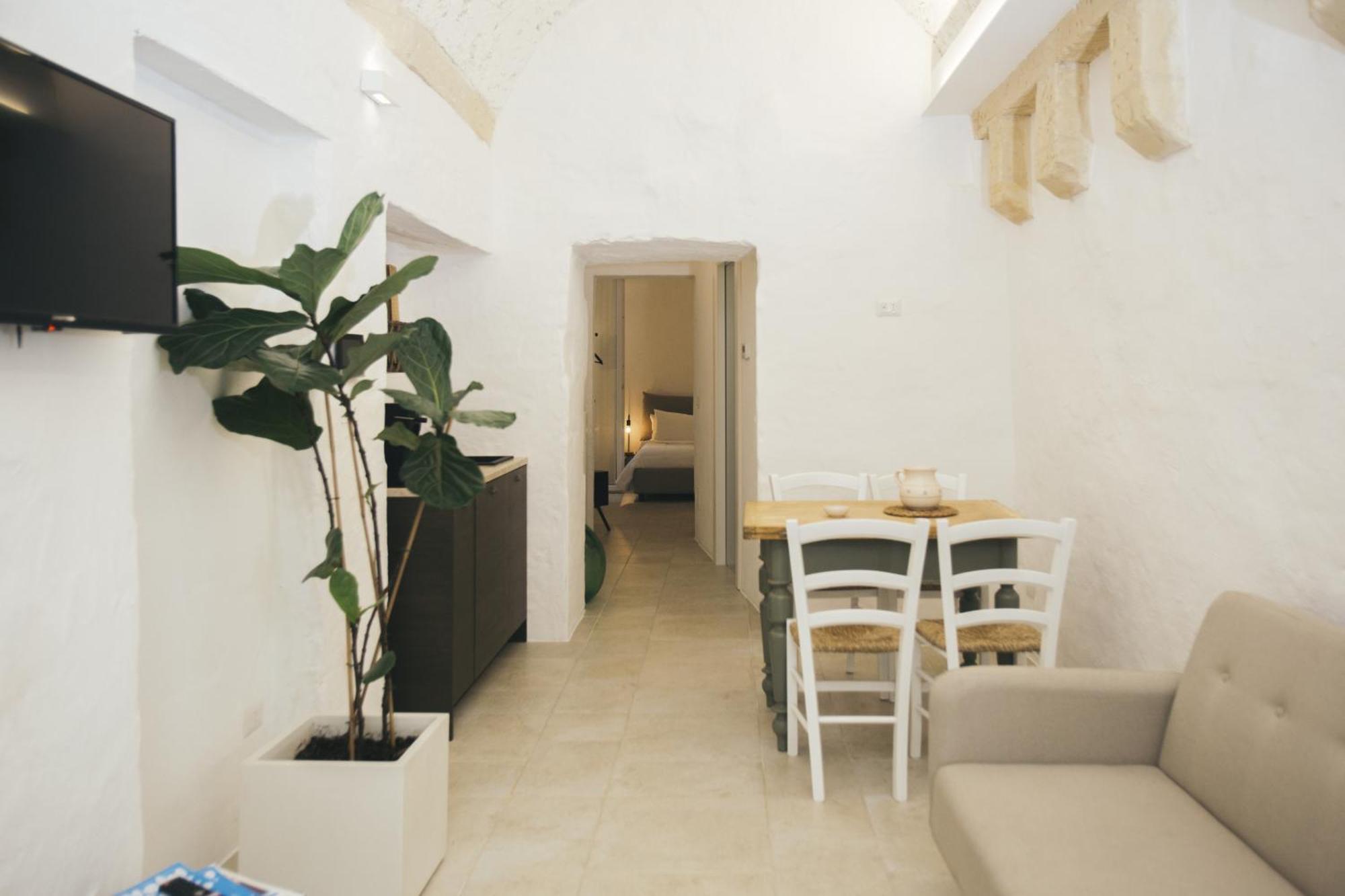 Mediterranee Suite Лечче Екстер'єр фото